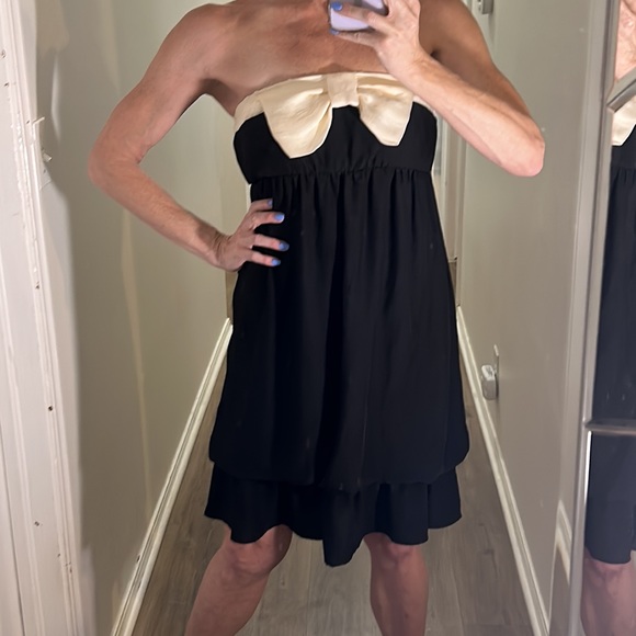 Zara Black Strapless bubble dress with silky ivory champagne bow in front - Picture 3 of 11